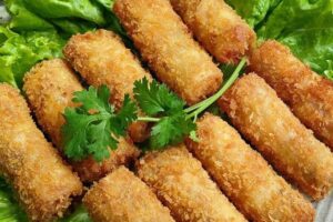 Cách làm chả giò hải sản chiên xù xốt Mayonnaise giòn thơm