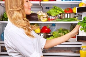 15 cách khử mùi tủ lạnh hiệu quả bằng nguyên liệu tự nhiên