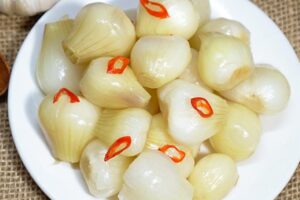 Cách làm dưa hành trắng giòn cho ngày Tết
