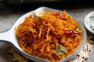 Cách làm khô gà lá chanh
