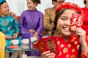 Lì xì là gì? Ý nghĩa và phong tục lì xì ngày Tết