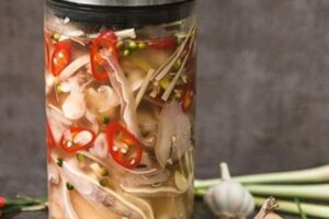 2 Cách làm tai heo ngâm mắm bắt vị ngày Tết